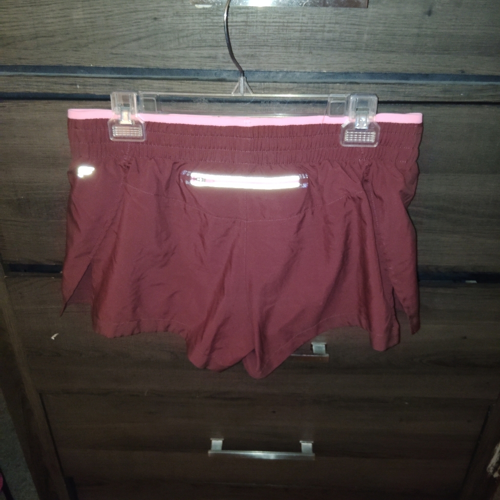 FABLETICS Mid Rise Run Short - Picture 6 of 9